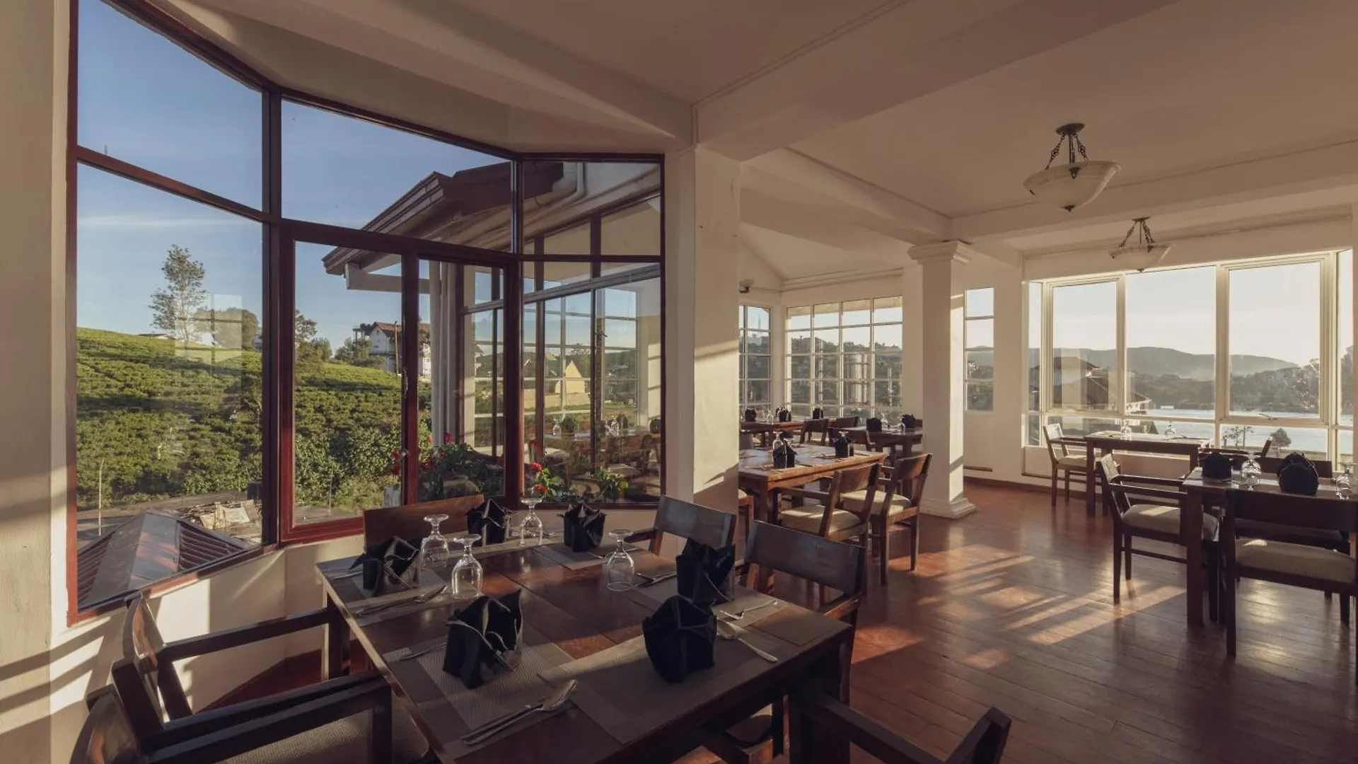 Palazzo Lake Gregory Nuwara Eliya 3*,